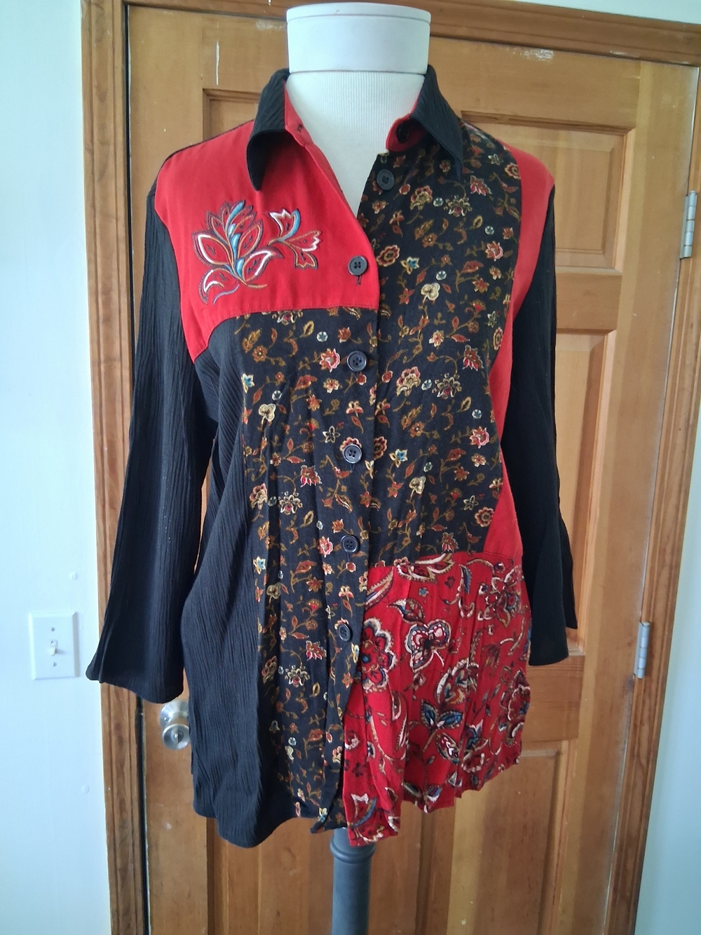 Koret Black and Red Button-Front Tunic